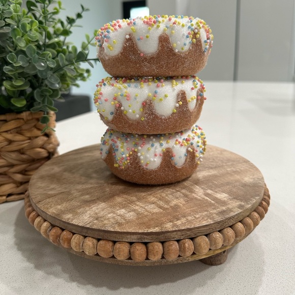 🆕 Set of 3 | White Sprinkled Faux Donuts! - Picture 3 of 7